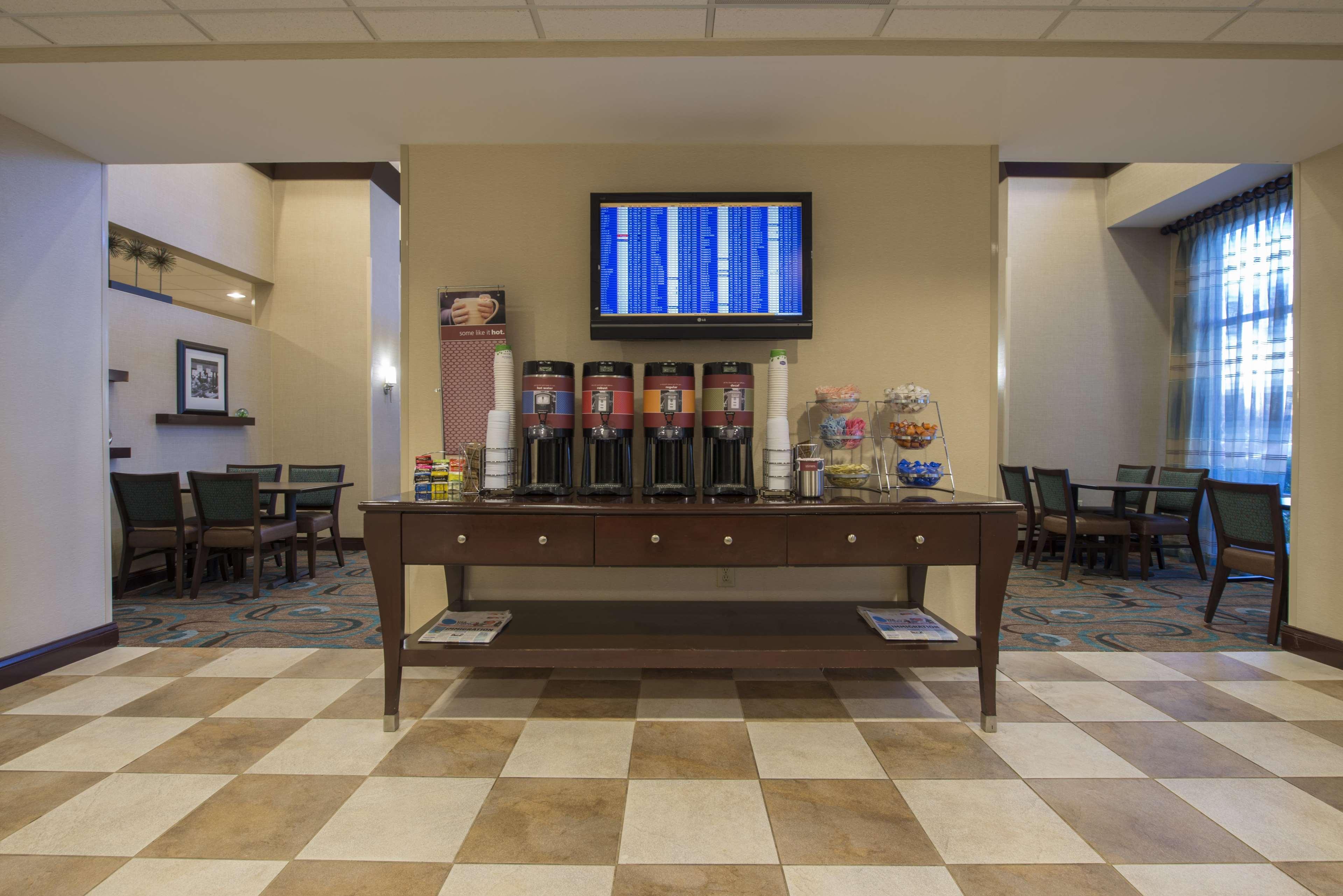 Hampton Inn & Suites Atlanta Airport West Camp Creek Pkwy College Park Εξωτερικό φωτογραφία