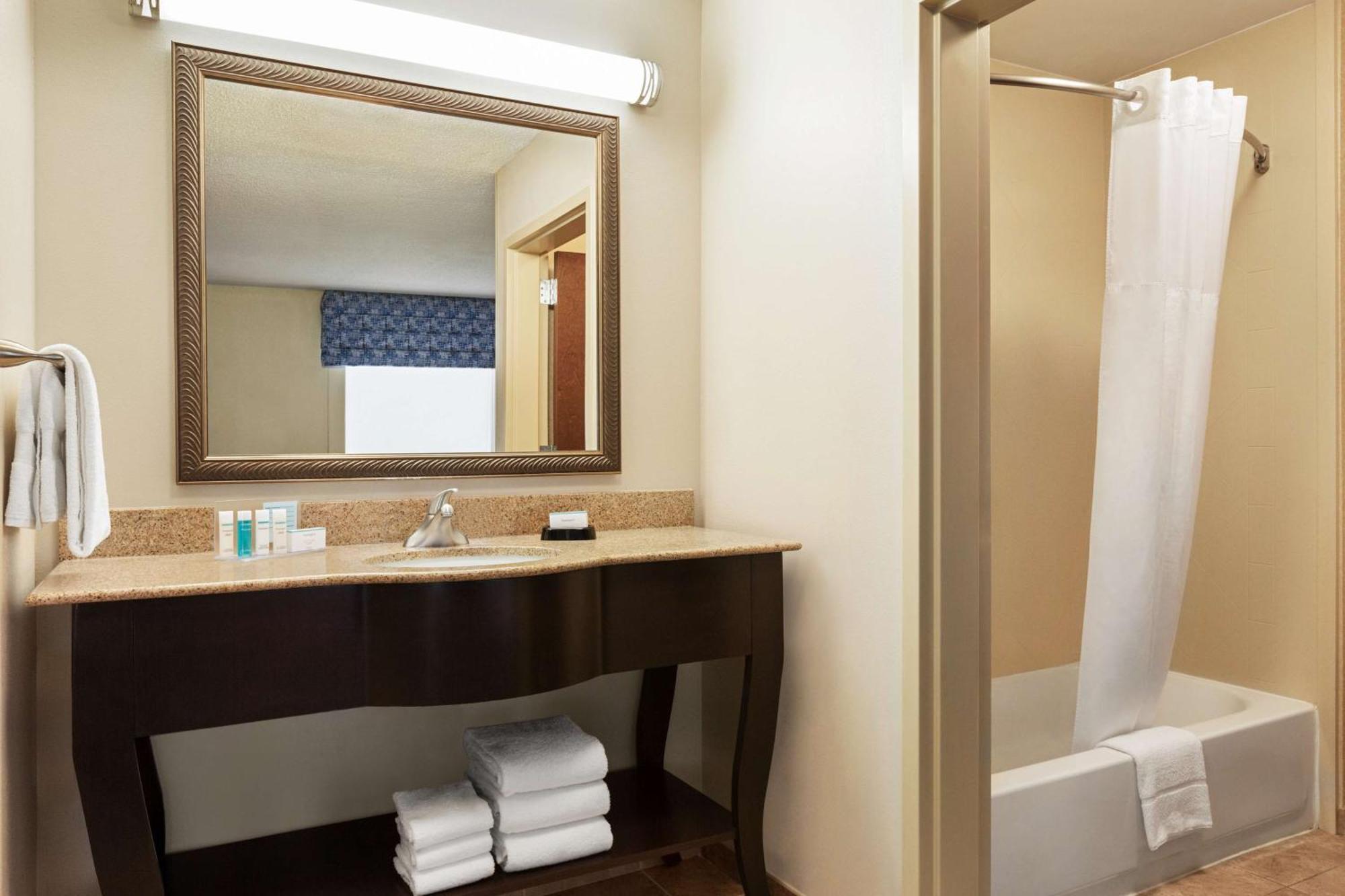 Hampton Inn & Suites Atlanta Airport West Camp Creek Pkwy College Park Εξωτερικό φωτογραφία